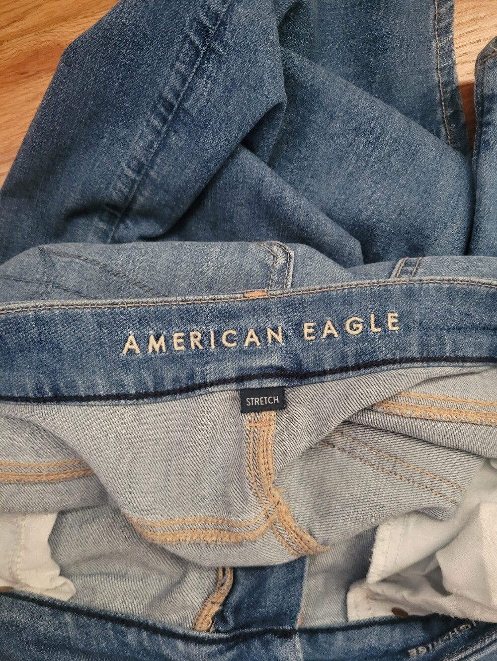 American Eagle Curvy Super High Rise Jeans - Picture 4 of 5